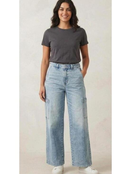 American Eagle Outfitters Denim - American Eagle Super High Rise Baggy Wide-leg Cargo Jean - Women's 28